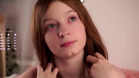 scarlet_fever10 online show from 10.12.25