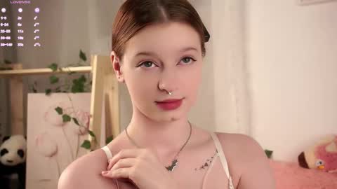 scarlet_fever10 online show from 11.24.25