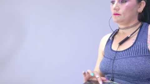 scarlet_hiit online show from 06.04.26