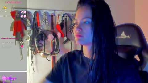 scarlet taylor kennedy online show from 05.03.26