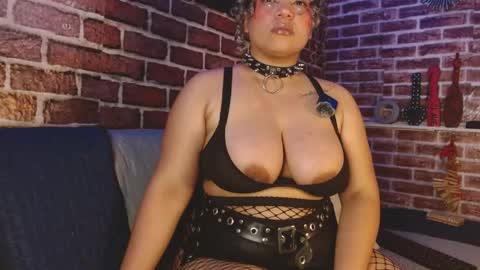 Scarlet online show from 05.02.26
