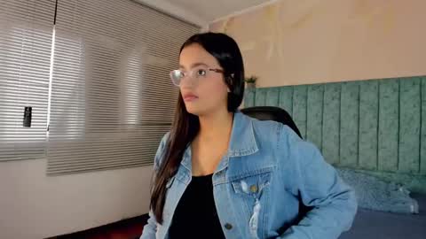 Scarlet  online show from 02.21.25