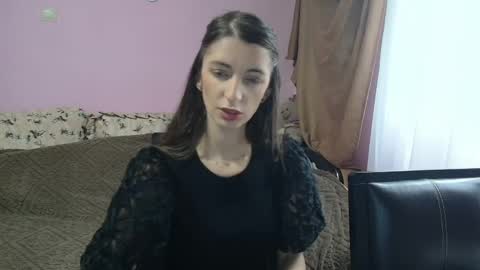 Snapshot of scarlet_rosse chatting on 05.15.26 Scarlet online show from 05.15.26