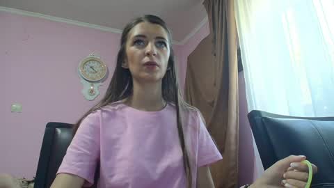 Snapshot of scarlet_rosse chatting on 05.23.26 Scarlet online show from 05.23.26