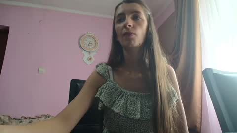 Snapshot of scarlet_rosse chatting on 05.29.26 Scarlet online show from 05.29.26