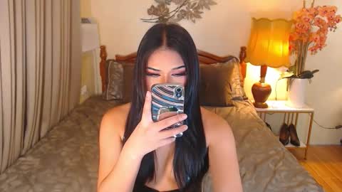 Snapshot of scarlet_snow_asian chatting on 09.10.25 Scarlet online show from 09.10.25