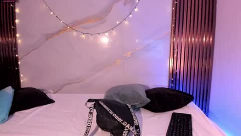 scarlet_vixen_ online show from 07.24.26