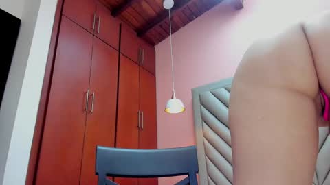 Snapshot of scarletdavis_ chatting on 01.29.25 Scarlet Dayana online show from 01.29.25