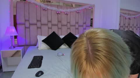 Snapshot of scarletgodd chatting on 12.13.25 Scarlet online show from 12.13.25