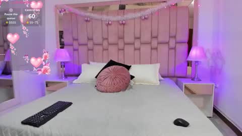 Snapshot of scarletgodd chatting on 12.14.25 Scarlet online show from 12.14.25