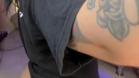 Snapshot of scarleth_jhons_ chatting on 12.13.24 Scarleth... but not Scarleth Johansson. online show from 12.13.24