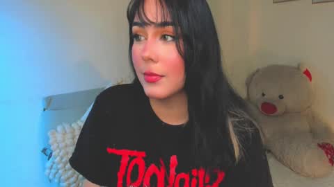 Snapshot of scarleth_jhons_ chatting on 02.05.25 Scarleth... but not Scarleth Johansson. online show from 02.05.25