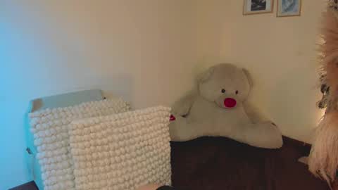 Snapshot of scarleth_jhons_ chatting on 02.09.25 Scarleth... but not Scarleth Johansson. online show from 02.09.25