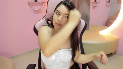 Snapshot of scarleth_kiss_ chatting on 12.14.25 Scarleth online show from 12.14.25