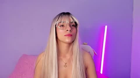 I am  Scarleth  Check mi profile online show from 01.28.25