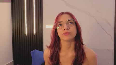 I am  Scarleth  Check mi profile online show from 10.23.25