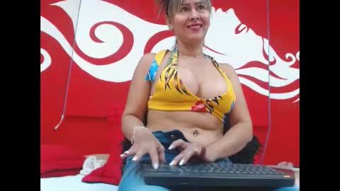 Scarleth online show from 11.04.25