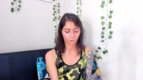 Snapshot of scarletjonesx chatting on 12.04.24 Denis online show from 12.04.24