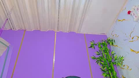 Snapshot of scarletjonesx chatting on 10.29.25 Denis online show from 10.29.25