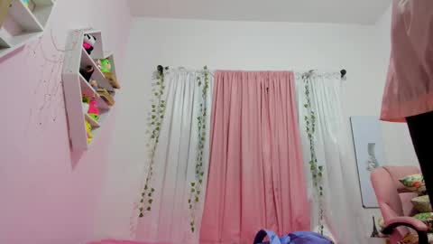 Scarletliz online show from 03.04.25