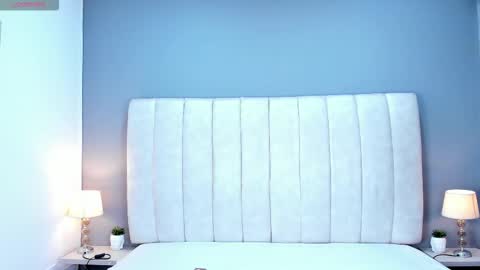 Scarlet online show from 11.15.25