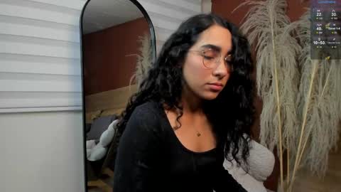 Scarlett  online show from 04.23.26