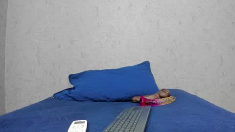 Snapshot of scarlett646 chatting on 09.24.25 Scarlett 3 online show from 09.24.25