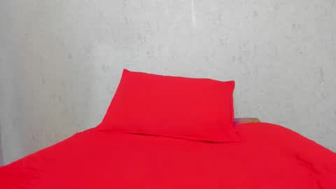 Snapshot of scarlett646 chatting on 10.17.25 Scarlett 3 online show from 10.17.25