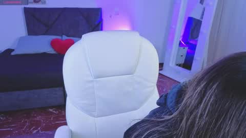 Scarlett online show from 05.04.26