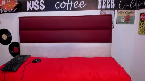 Snapshot of scarlett__14 chatting on 01.13.26 scarlett__14 online show from 01.13.26