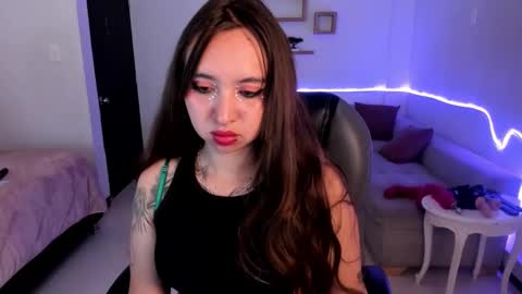 Snapshot of scarlett__cooper__ chatting on 10.29.25 Scarlett online show from 10.29.25