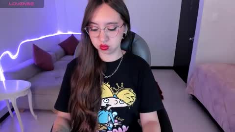 Snapshot of scarlett__cooper__ chatting on 11.10.25 Scarlett online show from 11.10.25