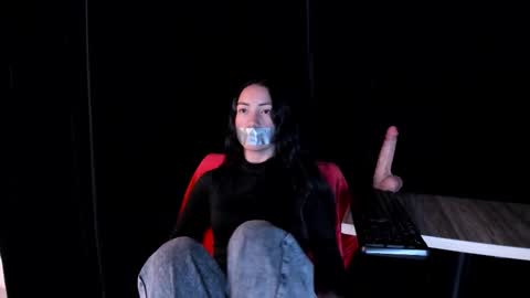 SCARLETT FOX  online show from 11.24.25