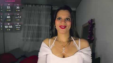 Scarlett online show from 12.04.25