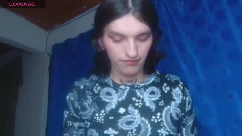 Snapshot of scarlett_crastrawberry chatting on 11.07.25 scarlet online show from 11.07.25