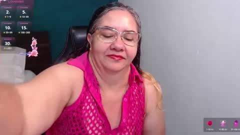 Snapshot of scarlett_duboi1 chatting on 12.20.25 Scarlett online show from 12.20.25