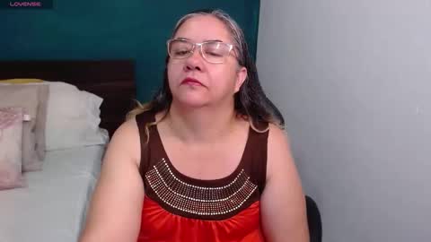 Snapshot of scarlett_duboi1 chatting on 12.21.25 Scarlett online show from 12.21.25