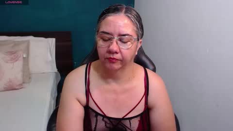 Snapshot of scarlett_duboi1 chatting on 12.23.25 Scarlett online show from 12.23.25