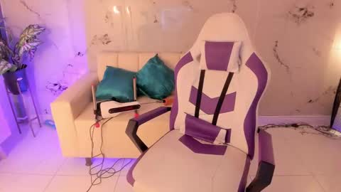 Snapshot of scarlett_enjoy1 chatting on 09.12.25 scarlett_enjoy1 online show from 09.12.25