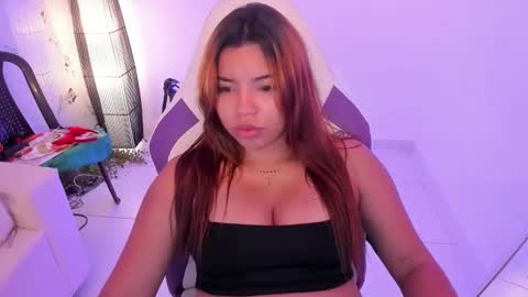 Snapshot of scarlett_enjoy1 chatting on 11.03.25 scarlett_enjoy1 online show from 11.03.25