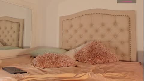 Snapshot of scarlett_grand chatting on 02.09.25 Scarlett Grand online show from 02.09.25