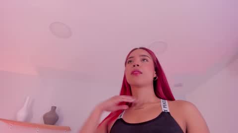 Scarlett Morgan online show from 02.17.25