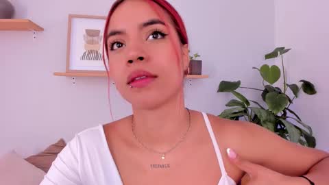 Scarlett Morgan online show from 02.22.25