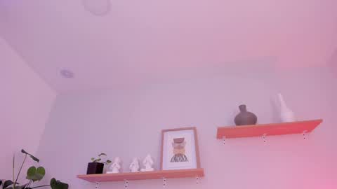 Scarlett Morgan online show from 02.27.25