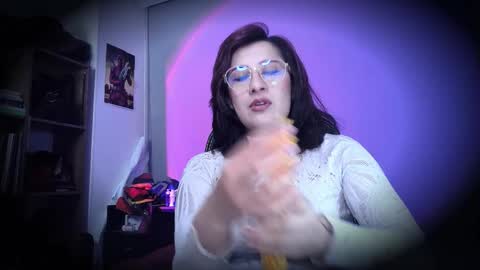 Snapshot of scarlett_sen chatting on 06.06.26 Mistress Scarlett online show from 06.06.26