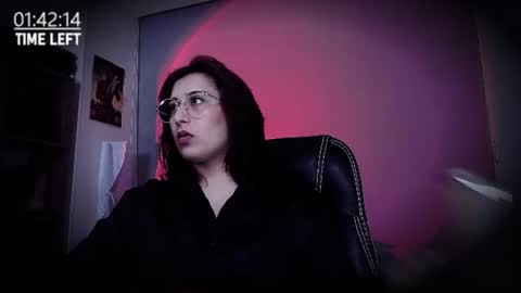 Snapshot of scarlett_sen chatting on 06.24.26 Mistress Scarlett online show from 06.24.26