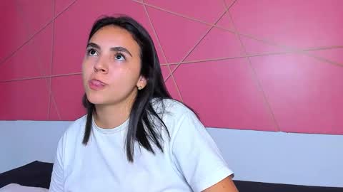 Isabella online show from 12.19.25