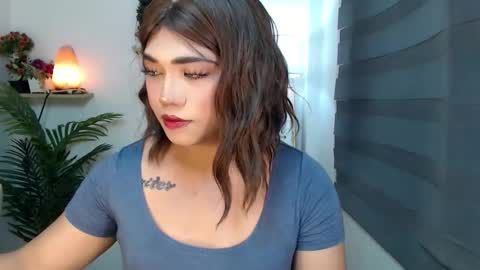 Snapshot of scarlett_sofia69 chatting on 12.05.25 online show from 12.05.25