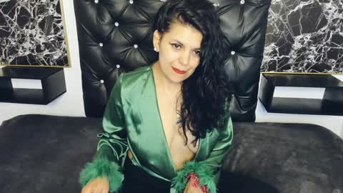 Scarlett online show from 12.20.24