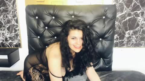 Scarlett online show from 01.17.25